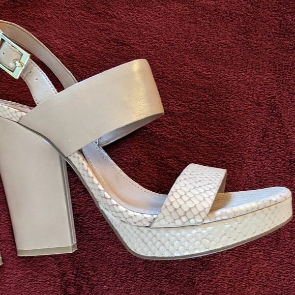 Vince Camuto Womens Ashes Lt Biege Combo Strappy Platform Sandals. 8M. NIB. - Picture 11 of 13